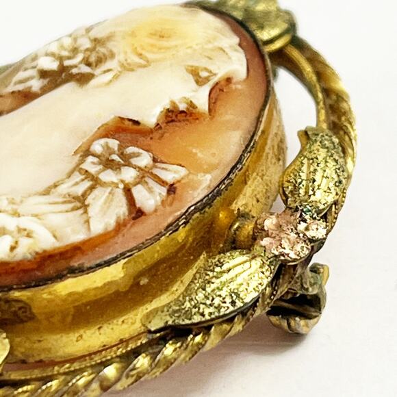 Victorian 19th Century Cameo Carved Shell Brooch & Pendant - Picture 3 of 9